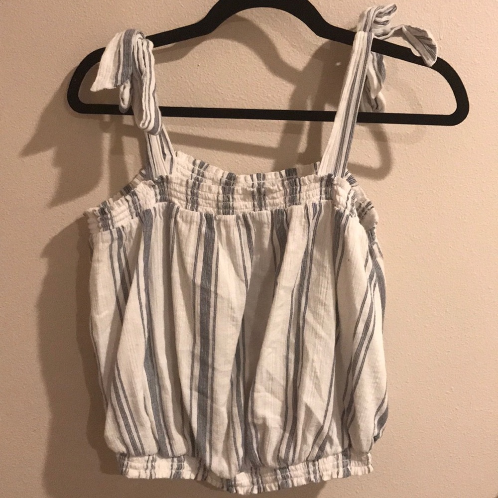 Blue and white poofy crop top